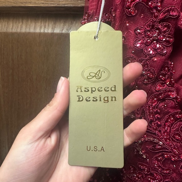 Aspeed Prom Dress - Picture 8 of 8